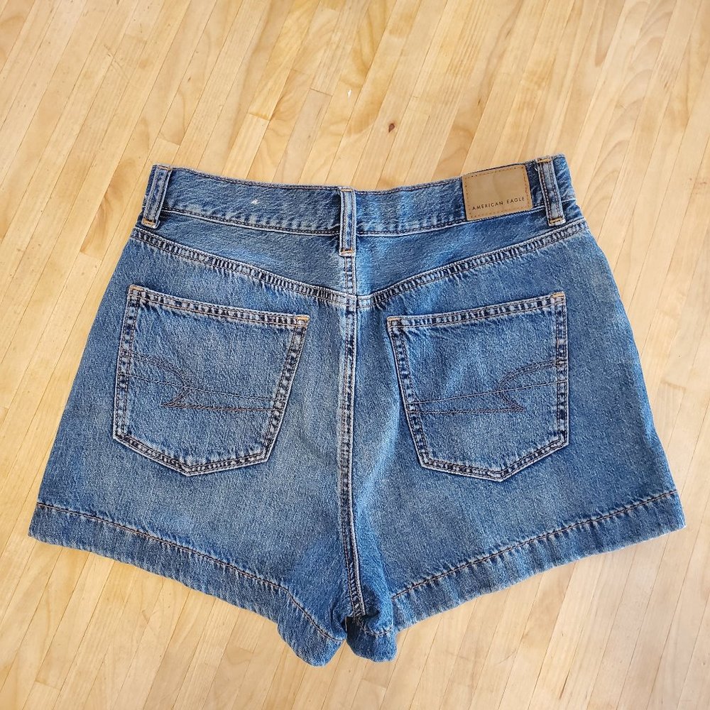 American Eagle MOM shorts - Picture 2 of 3